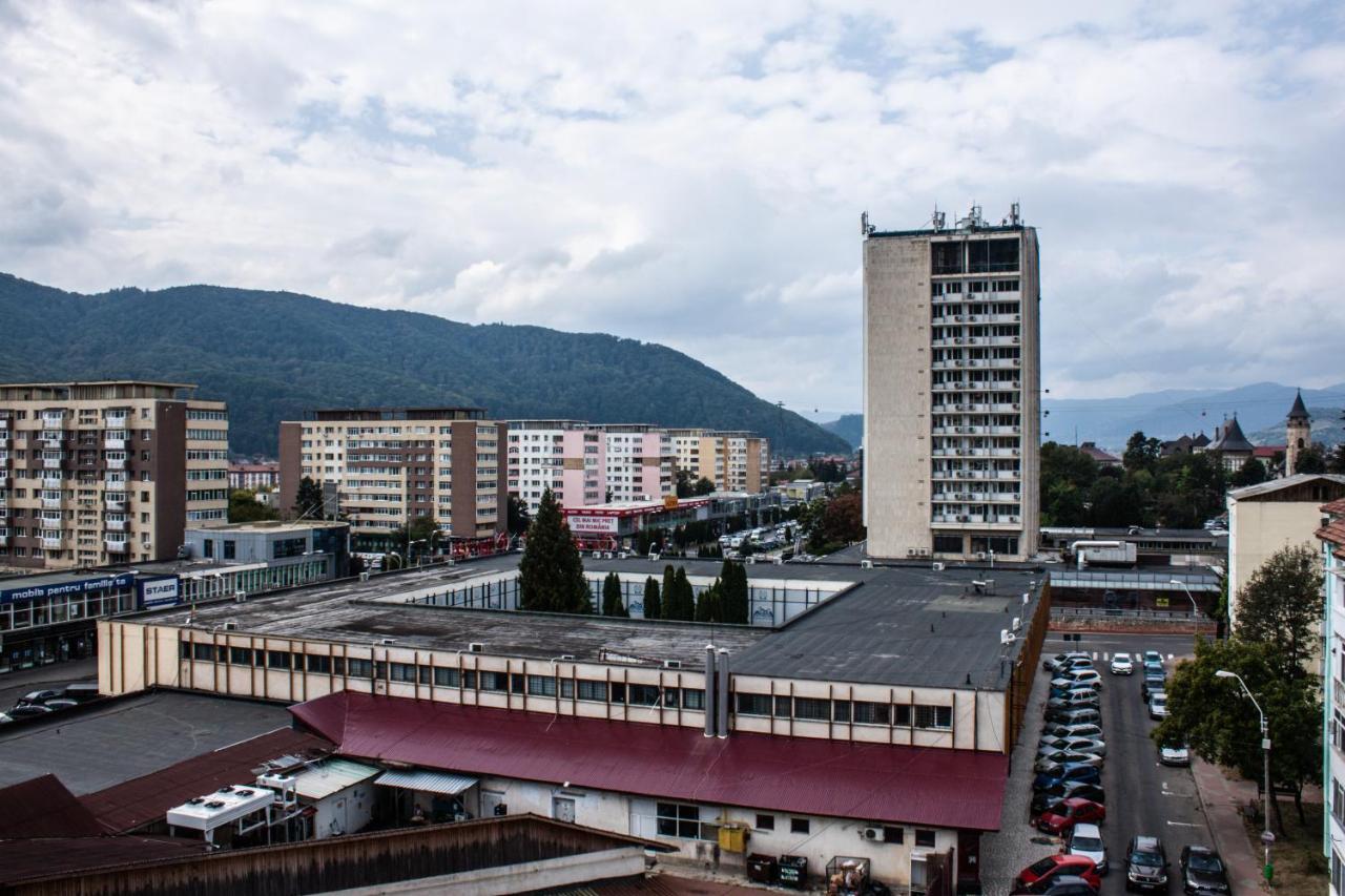 Eurocomfort Apartments Piatra Neamţ Exterior foto